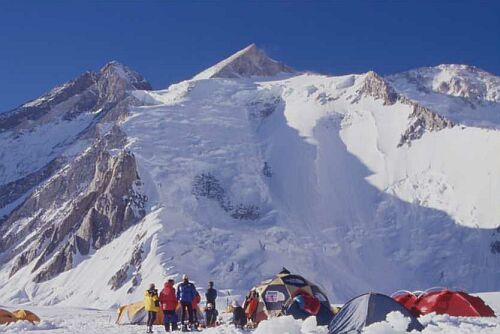 Sang Penakluk "Eight-Thousanders" Pertama Dari Italia