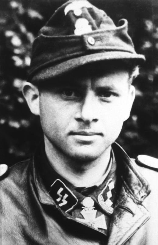 Mengenal SS-Hauptsturmführer Michael Wittman, Teror Berlapis Baja.