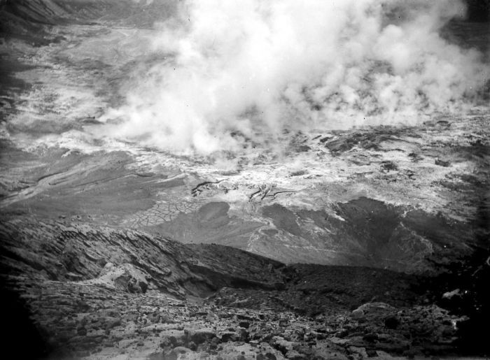 FOTO dan VIDEO Sejarah Letusan- letusan Dahsyat Gunung Kelud