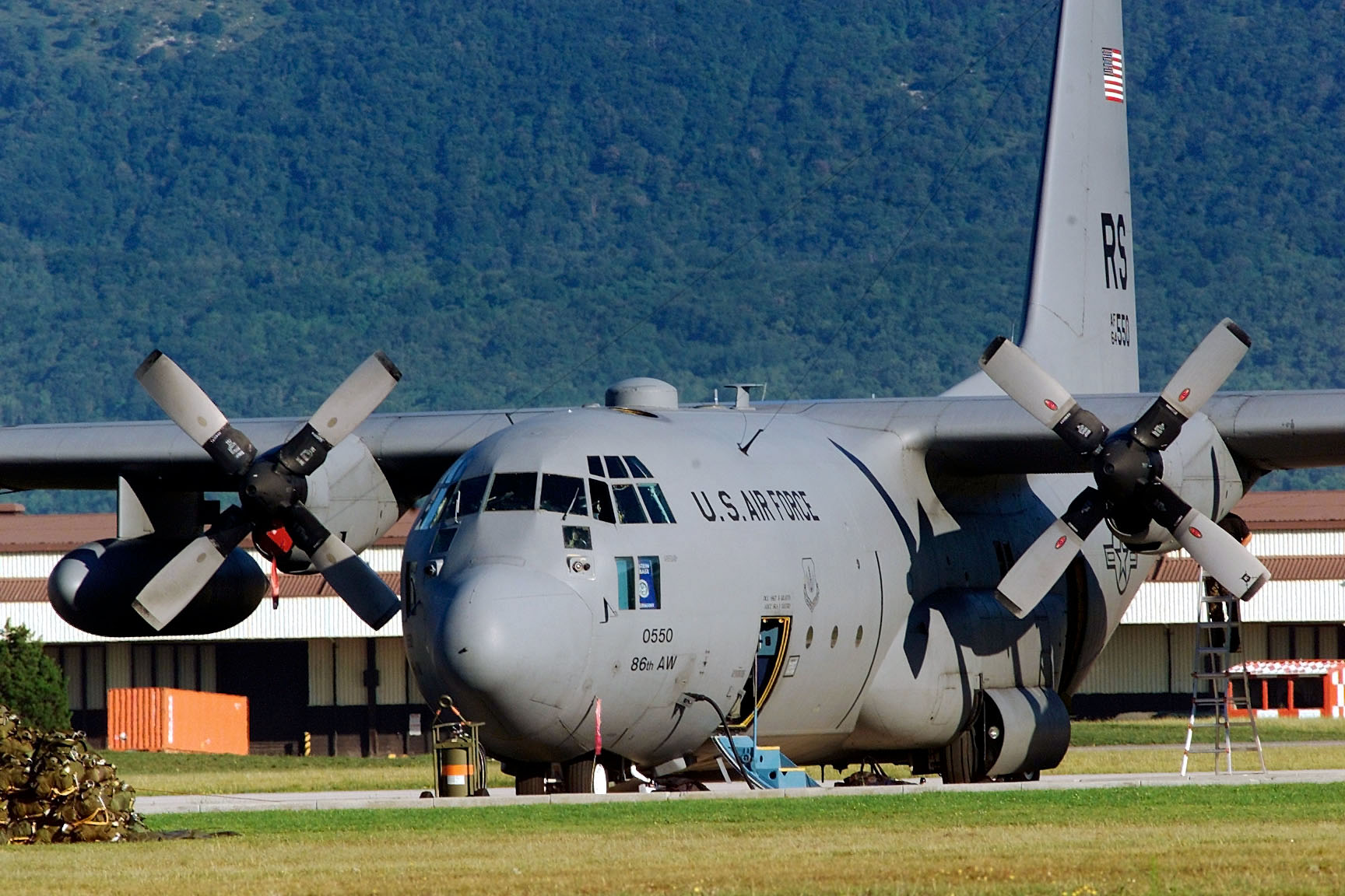 &#91;BERDUKA&#93; 7 Tragedi Pesawat Hercules Yang Pernah Terjadi di Indonesia.