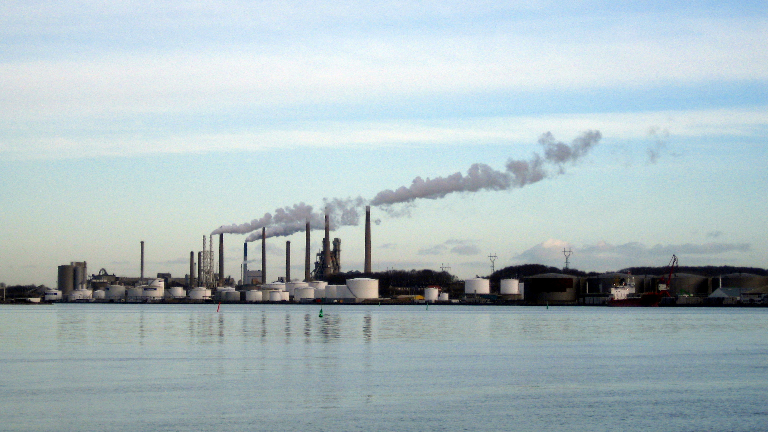 BREAKING NEWS: Industri Indonesia tumbuh 4,08% dan 5,91% Pada Triwulan 1 2016 