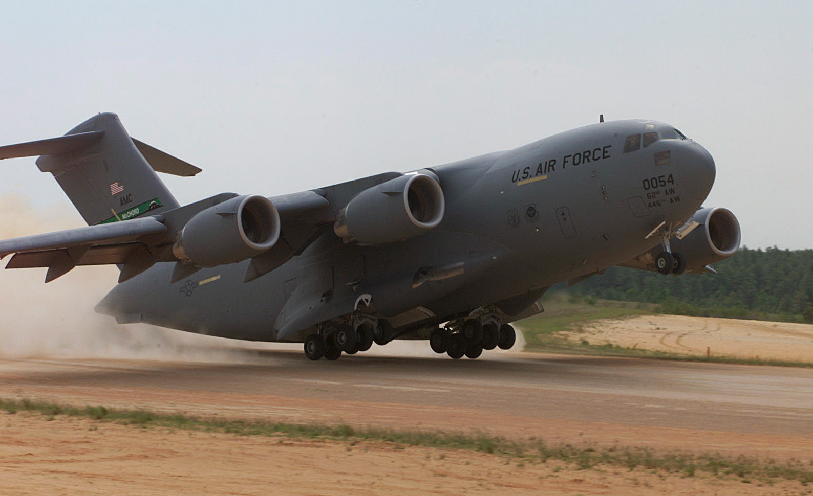 30 Tahun Pengabdian C-17 Globemaster III, Pesawat Angkut yang Berbadan Tambun