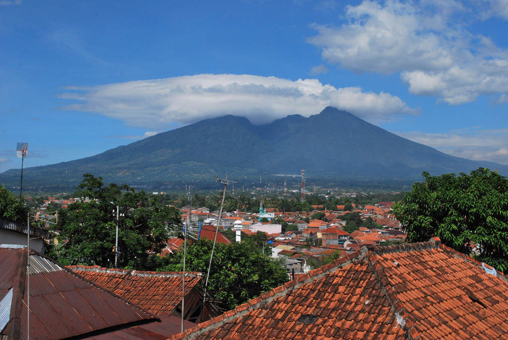 INI DIA 25 GUNUNG BERAPI DI INDONESIA