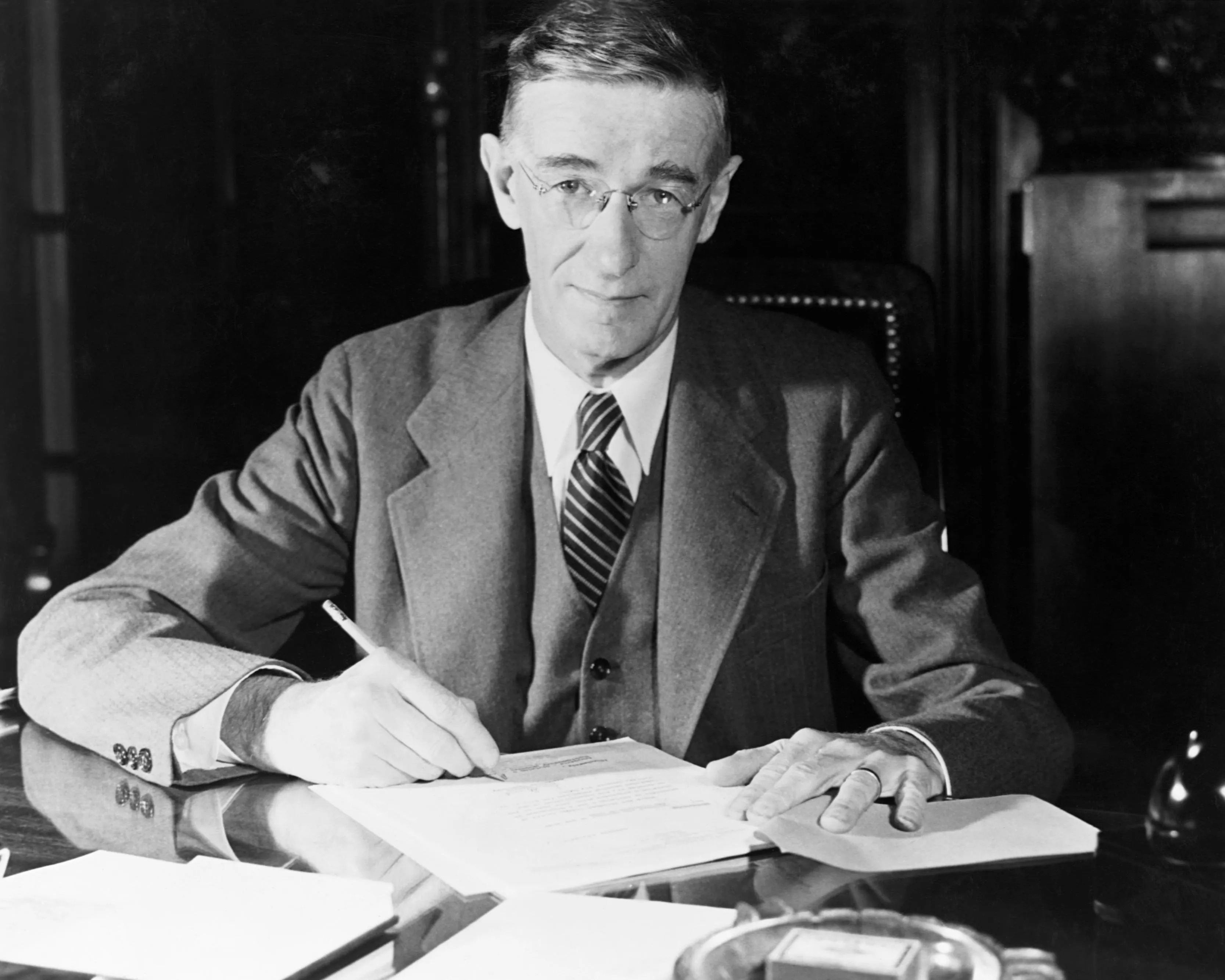 Vannevar Bush, Theoretical Father Of The Web