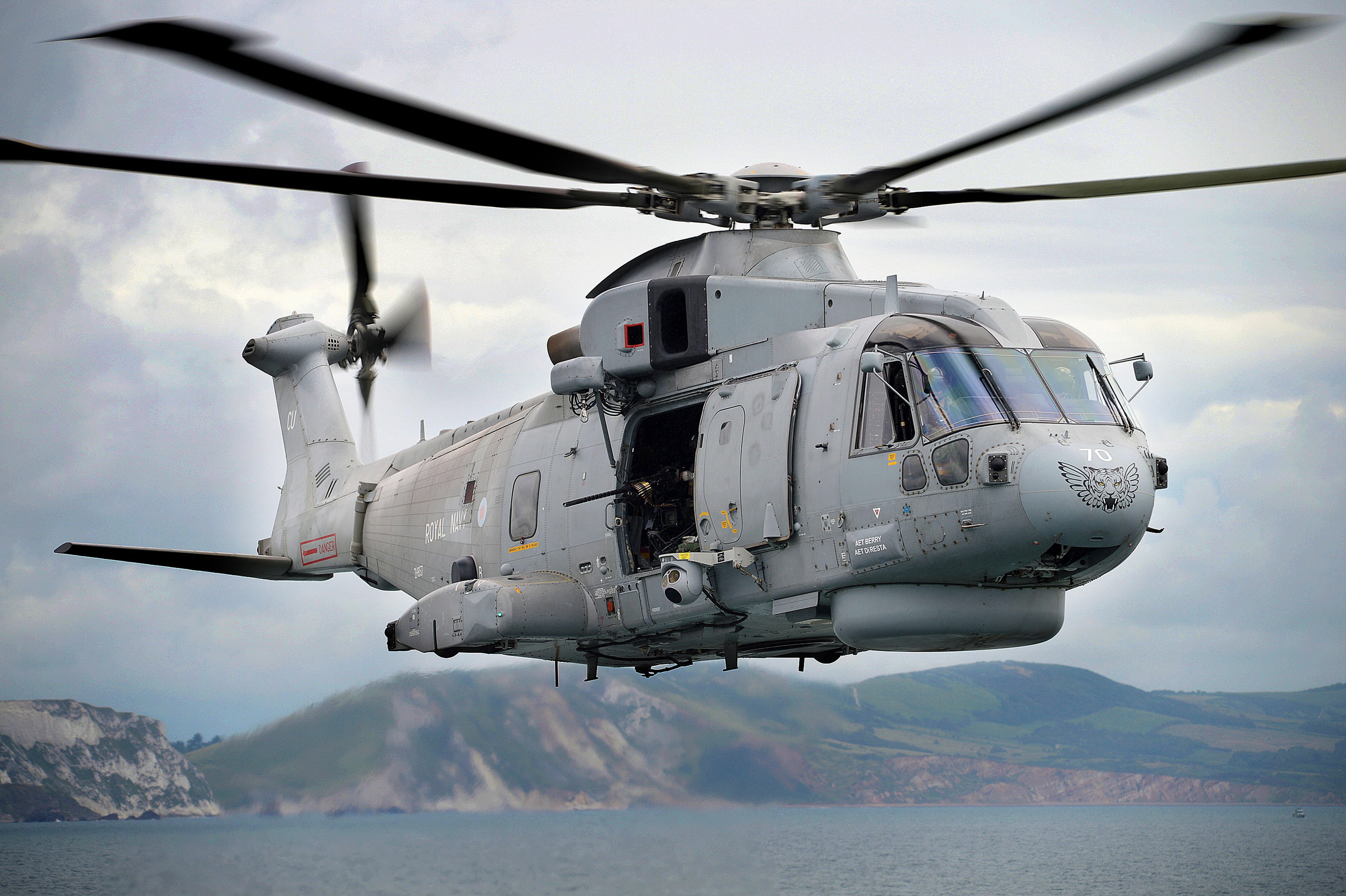 Mengenal Helikopter Canggih Terbaru Presiden RI, "AgustaWestland AW101"