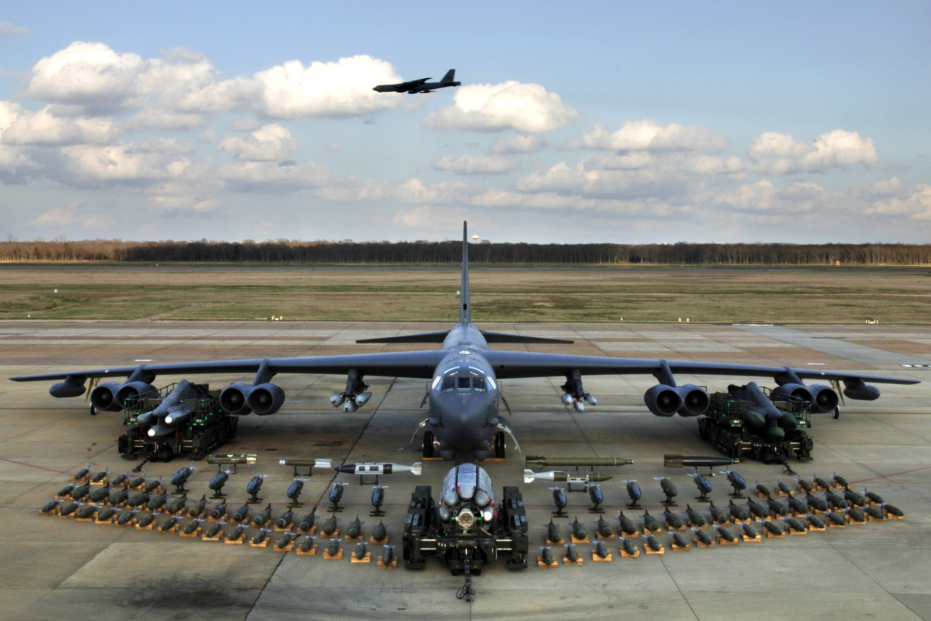 Boeing Tingkatkan Kapasitas Persenjataan Pembom Tua B-52(tua tua keladi)