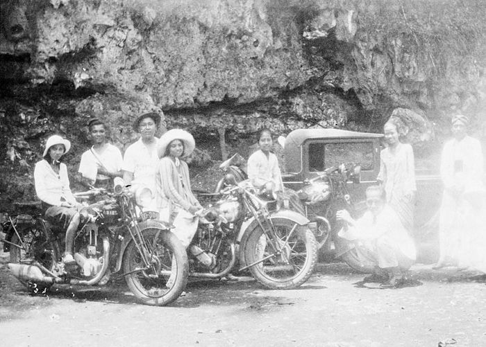Kehidupan ABG Indo - Eropa di Batavia Th 30-an