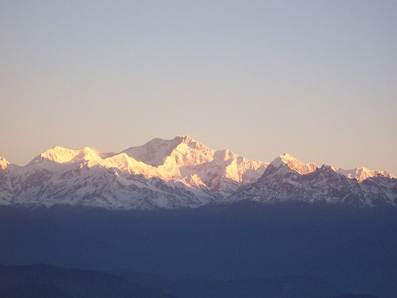 Sang Penakluk "Eight-Thousanders" Pertama Dari Italia