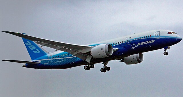 Tahukah Agan, Mengapa Pesawat Pabrikan Boeing Memiliki Pola Nomer 7X7