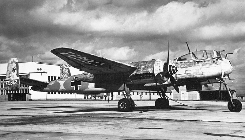 Night Fighters: Pesawat Tempur Malam Zaman PDII