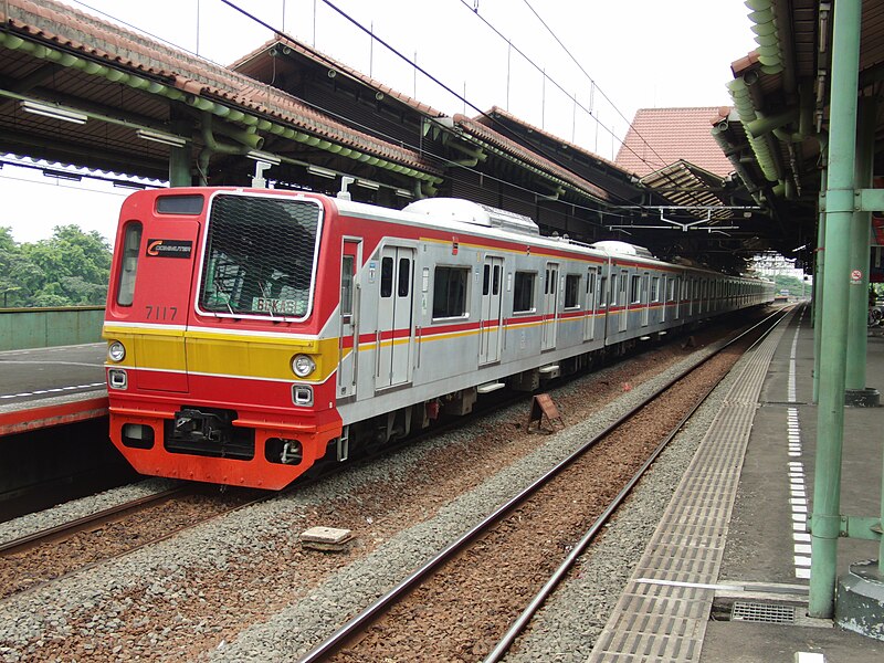 Mengenal Kereta Commuter Line Jabotabek