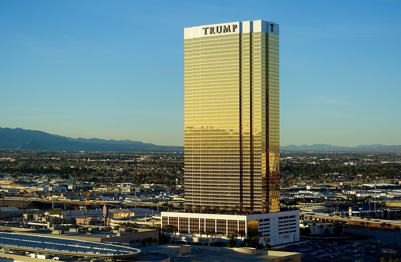 10 Hotel Milik Presiden Donald Trump
