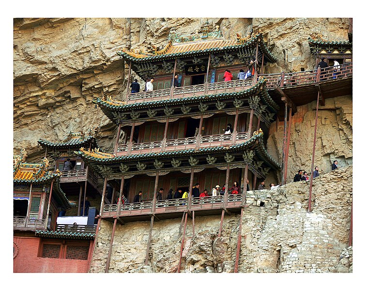 the Hanging Temple sang kuil gantung