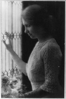 Helen Keller, Wanita Luar Biasa Yang Menginspirasi Dunia