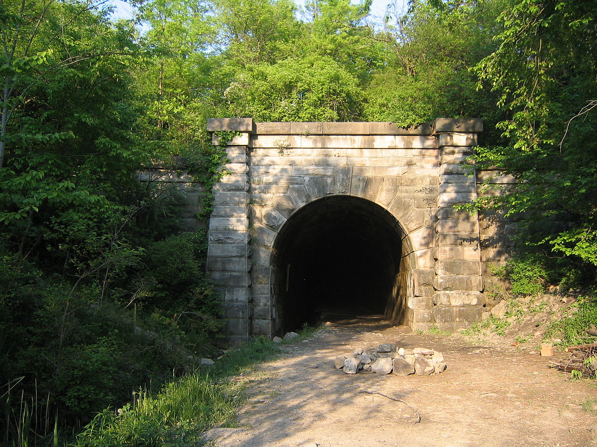Merritton Tunnel, Terowongan Angker Yang Berpenunggu Hantu Biru