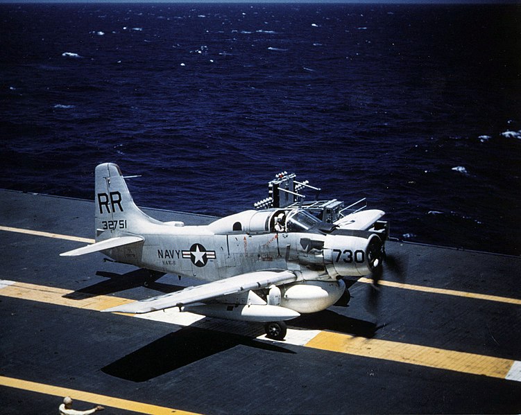 Douglas Sky Raider Si Tua Yang Perkasa