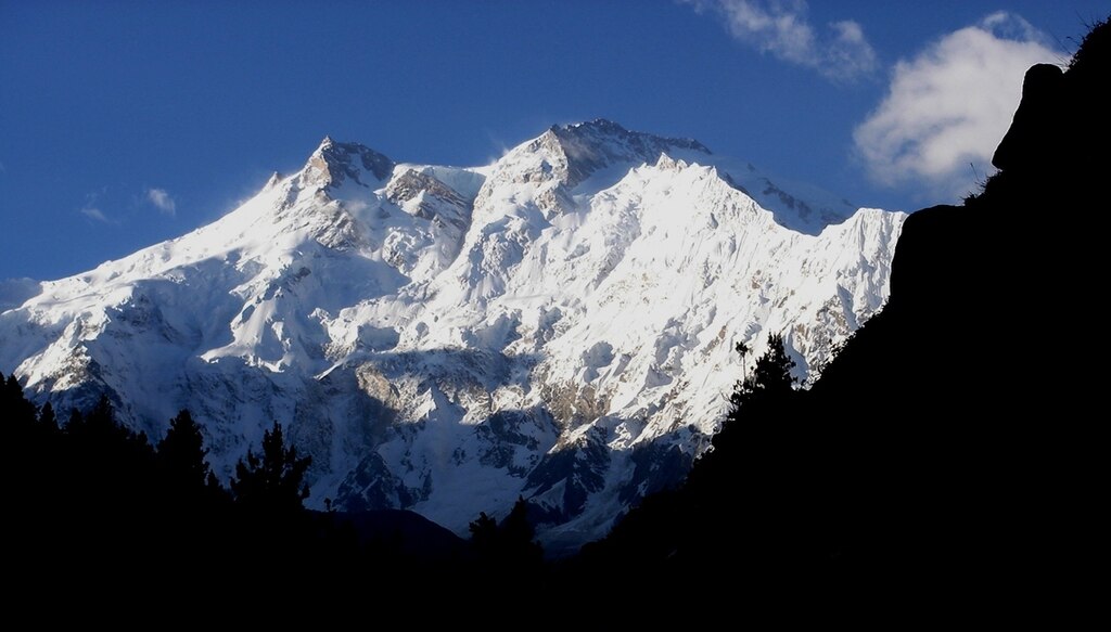 Sang Penakluk "Eight-Thousanders" Pertama Dari Italia