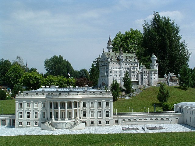 pesona indonesia &amp; dunia di Minimundus, austria,taman miniatur terbesar di dunia