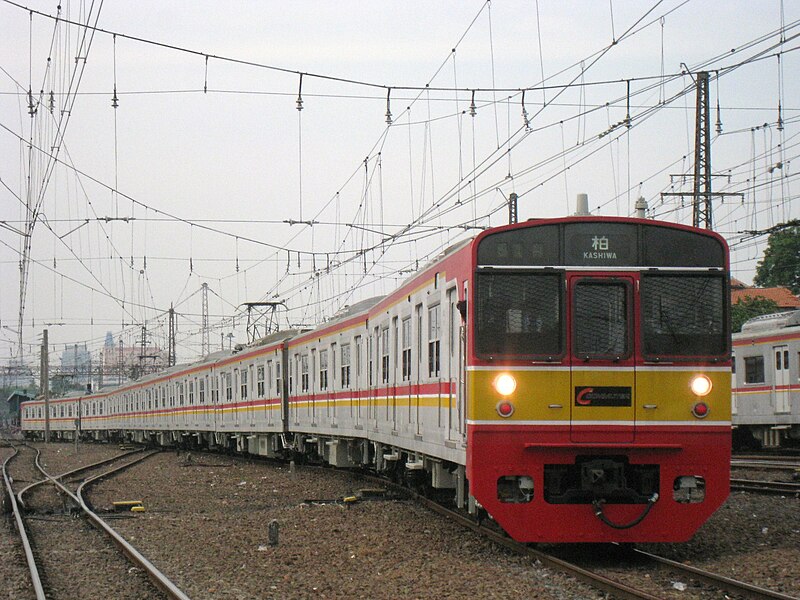 Mengenal Kereta Commuter Line Jabotabek