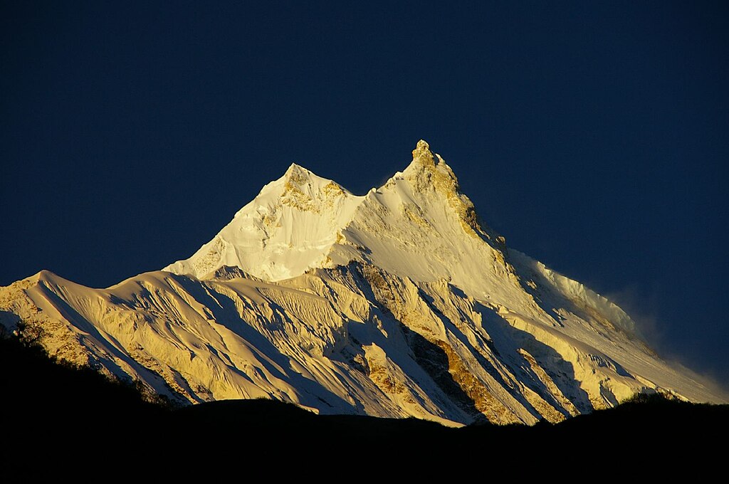 Sang Penakluk "Eight-Thousanders" Pertama Dari Italia