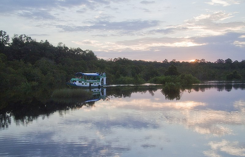 10 Wisata Indonesia Terpopuler Dikalangan Turis