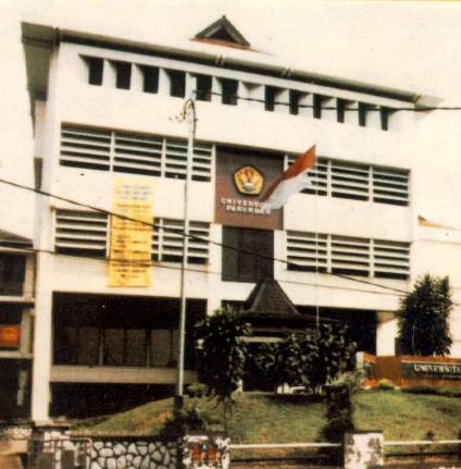 Universitas Pasundan ( UNPAS )