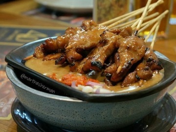 7 Street Food Alias Makanan Jalanan Indonesia yang Paling Maknyus