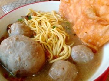 7 Street Food Alias Makanan Jalanan Indonesia yang Paling Maknyus