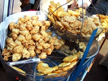 7 Street Food Alias Makanan Jalanan Indonesia yang Paling Maknyus