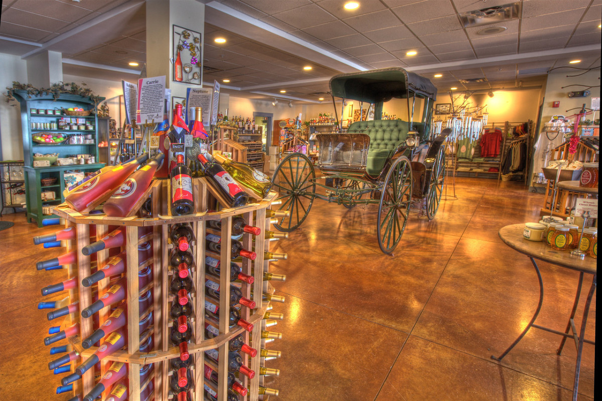 Kastil Belhurst: Tempat Bersejarah & Berhantu Di Upstate New York