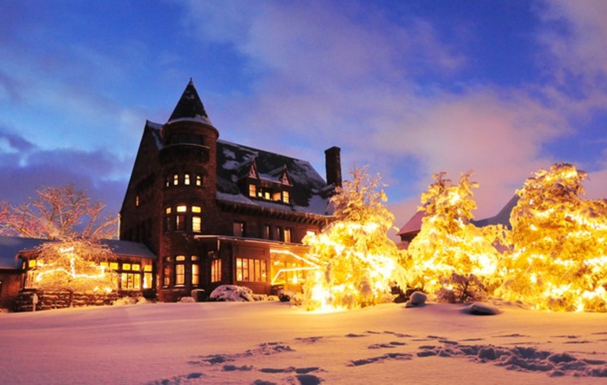 Kastil Belhurst: Tempat Bersejarah & Berhantu Di Upstate New York