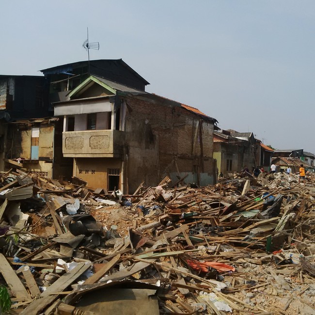 Ini Penjelasan Kenapa Rumah Hajah Nani Tak Bisa Dirobohkan Backhoe