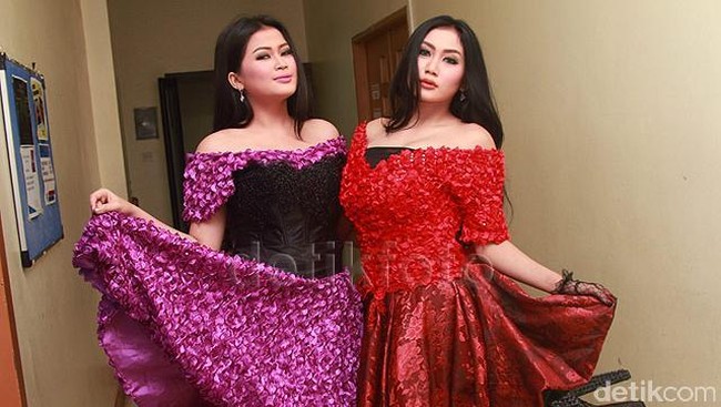 Ovi 'Duo Serigala' Ceraikan Suami karena Foto Pernikahannya Tersebar?