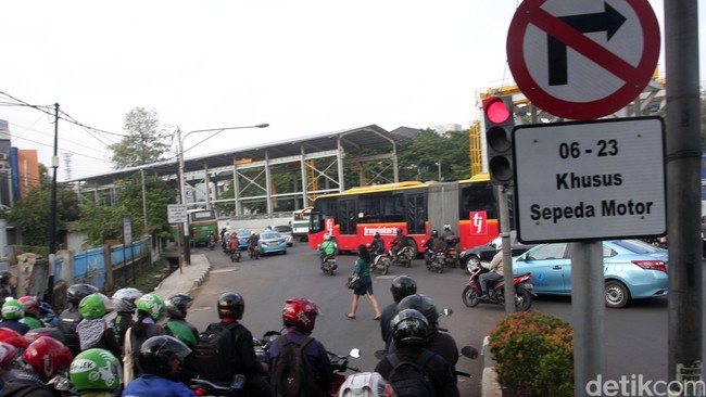 Riders Bersatu! Tolak Pembatasan Motor di Sudirman-HI