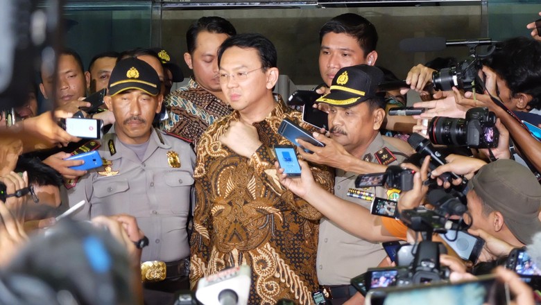 (FINALLY) Diperiksa KPK, Ahok Dicecar 50 Pertanyaan Soal Sumber Waras