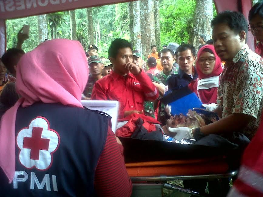 Mahasiswa UI Korban Kecelakaan di Puncak Gunung Slamet Tiba di Posko Evakuasi