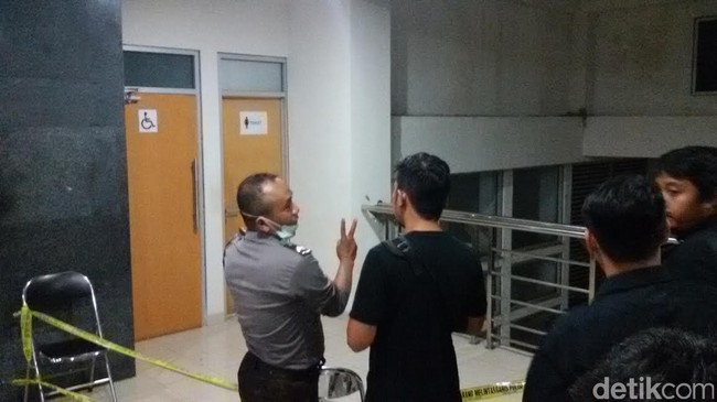 Di Tengah Demo Ribuan Mahasiswa, Ada Mayat Ditemukan di Gedung FMIPA UGM