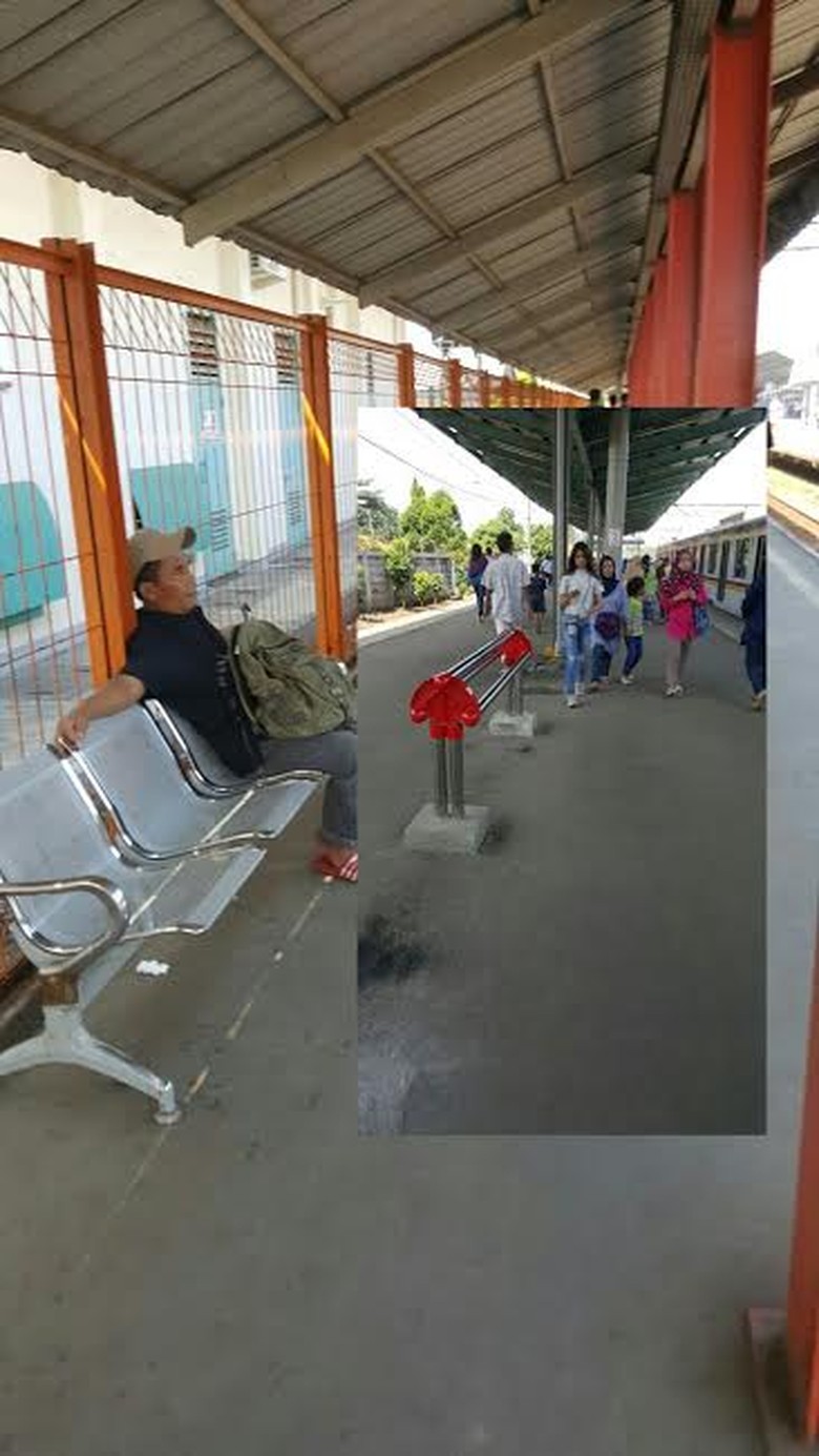 Polemik Kursi Penumpang di Stasiun Commuter Line (Kursi Jemuran Baju)