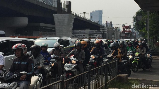 Siap-siap! Pembatasan Motor di Area Ganjil-Genap Bakal Diperluas