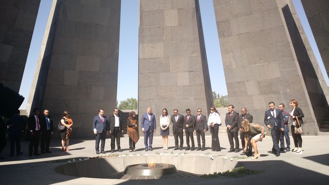 &#91;korban 1,5 juta&#93;Di Armenia, Fadli Zon Kunjungi Monumen Genosida