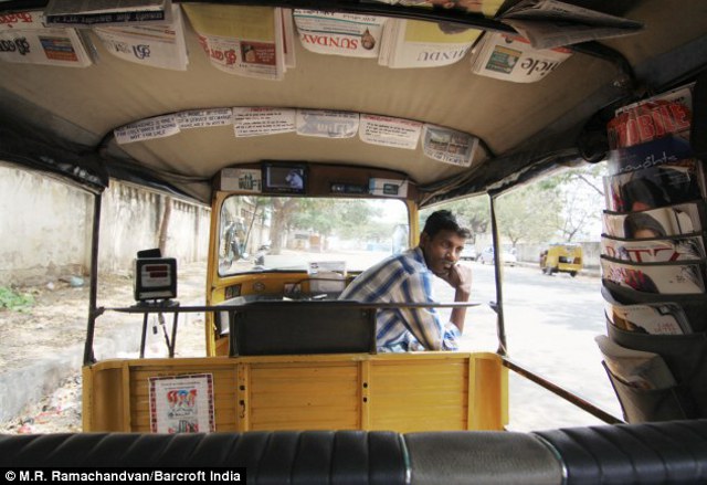 Gila!!! Bajaj Di India Di Lengkapi Fasilitas WiFi, TV dan Tablet PC
