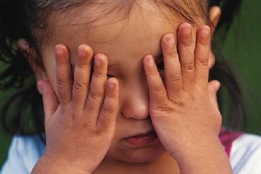 Anak-anak Tak Punya Properti di Negeri Sendiri