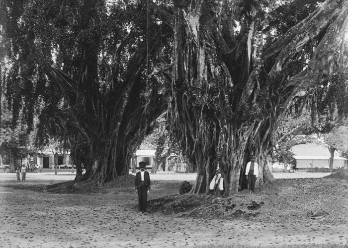 BEGINILAH SEJARAH KENAPA ADA ALUN-ALUN DI SETIAP KOTA !