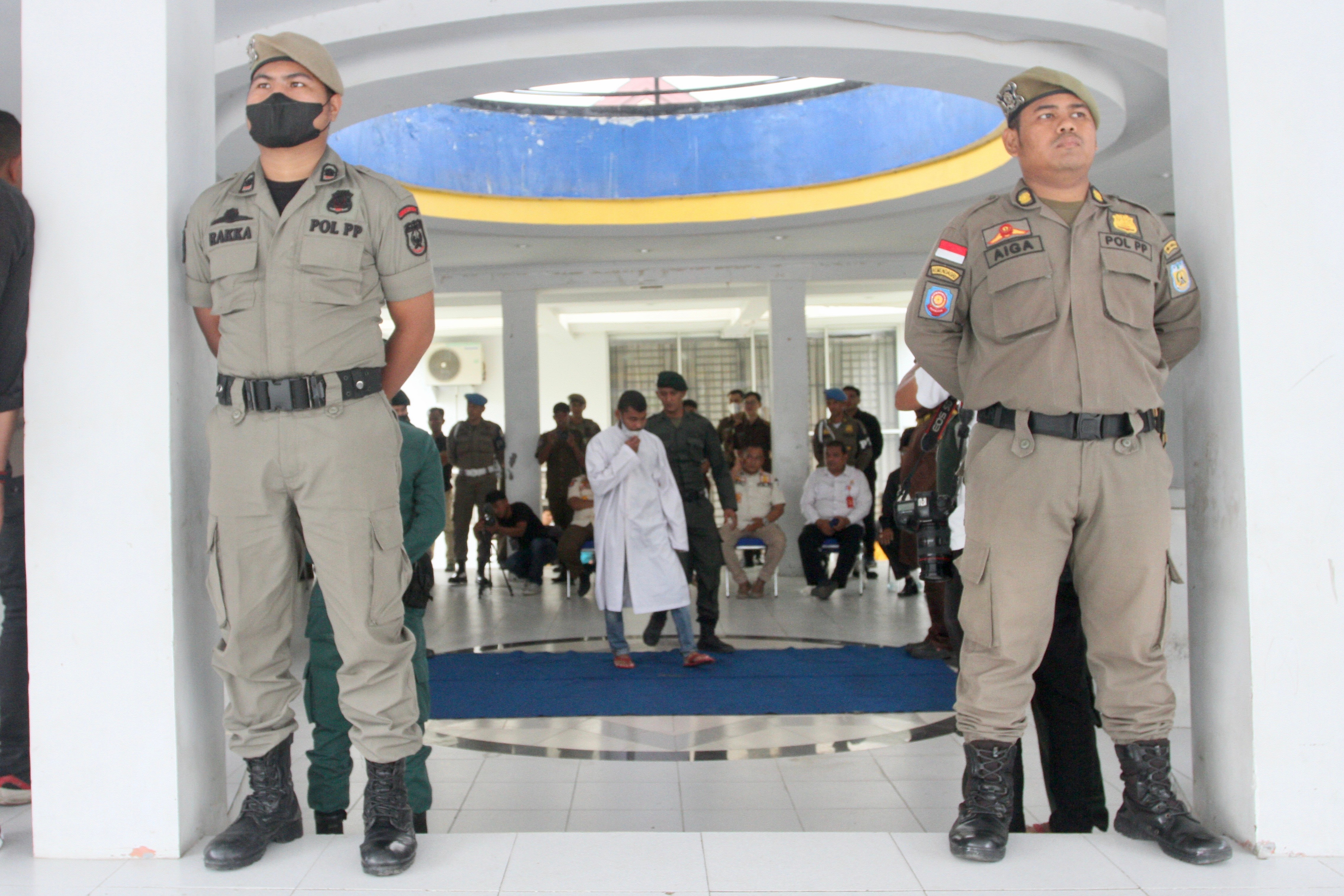 Bertemu Para Algojo Perempuan Spesialis Mencambuk Pelanggar Syariat di Aceh