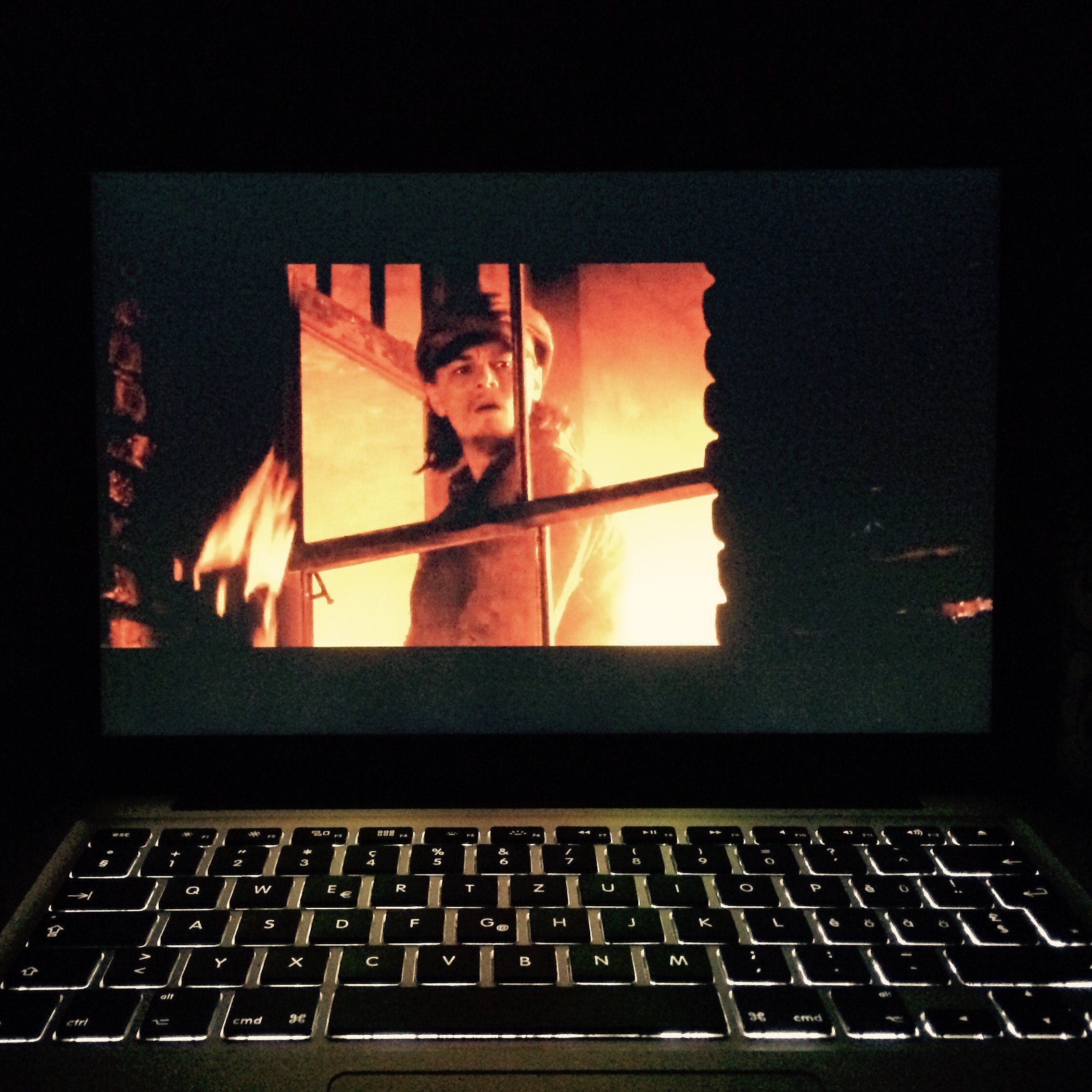Adaptasi Dari Layar Bioskop Ke Layar Laptop, Membuat Nonton Jadi Lebih Murah