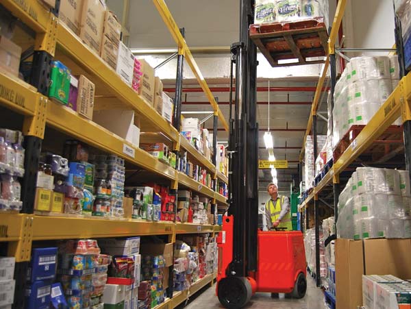 Keuntungan dan Kerugian Belanja di Warung dan Supermarket
