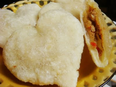 Hujan Hujan Enaknya Makan : Macam Macam Gorengan Yang Dijajakan PKL Indonesia