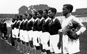 &#91;ASK&#93; Penampakan Timnas Indonesia dari masa ke masa , Agan paling suka yang mana?