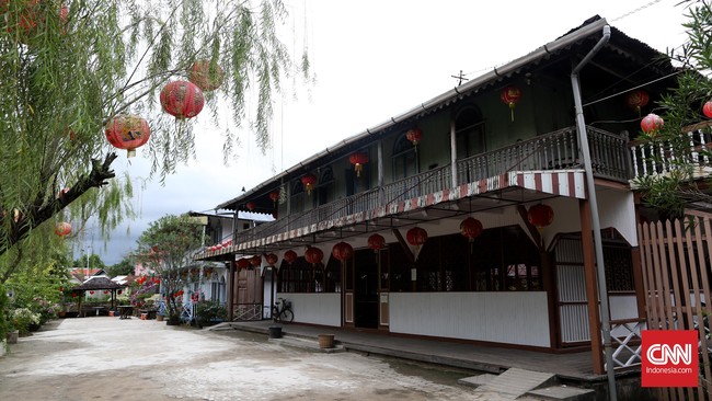 Rumah Keluarga Tjhia, Wisata Sejarah Sambil Kuliner di Singkawang