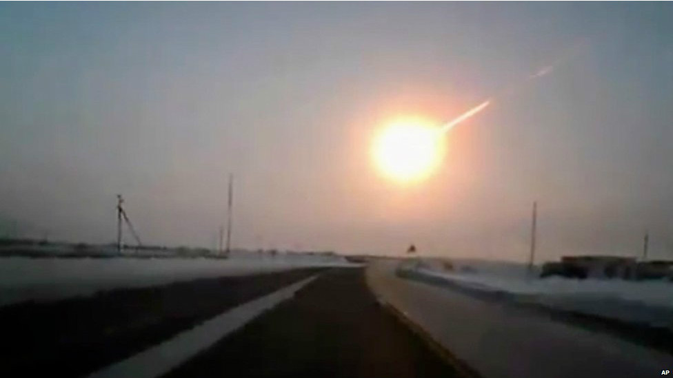 &#91;FULL PICT&#93; Jatuhnya Meteor di Rusia &amp; Dampaknya